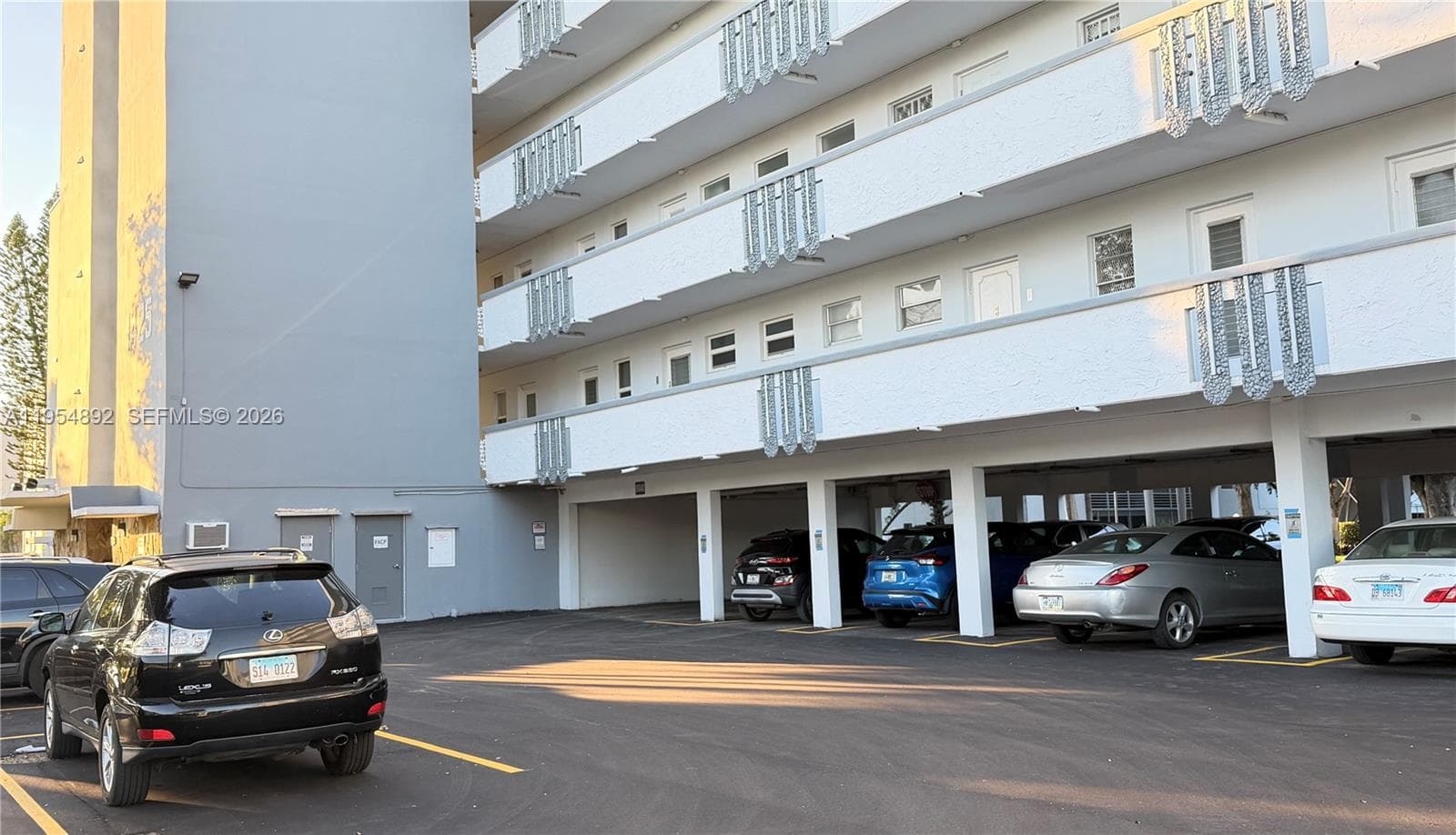 Fairways Royale Condo · #209 in Hallandale Beach - Photo 23