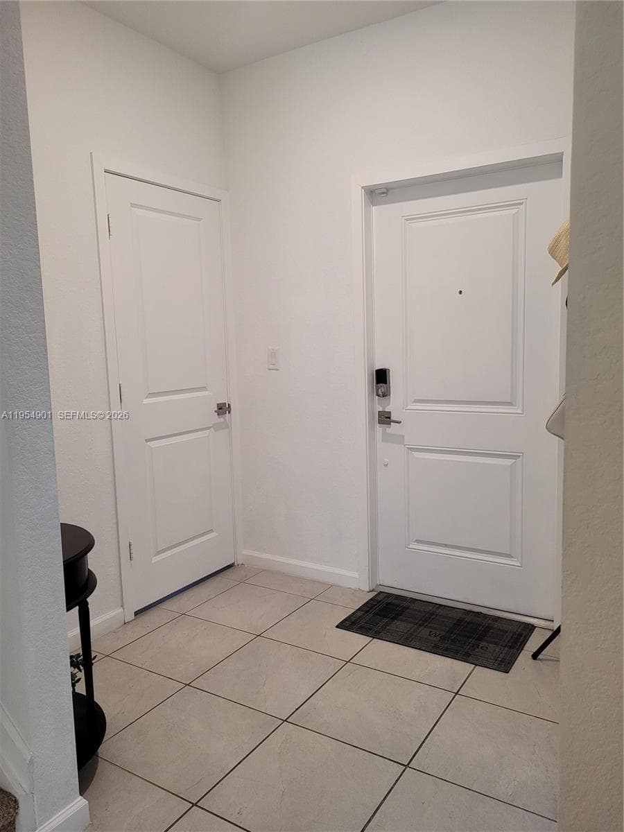 1015 SE 24th Ter #1015 photo 8