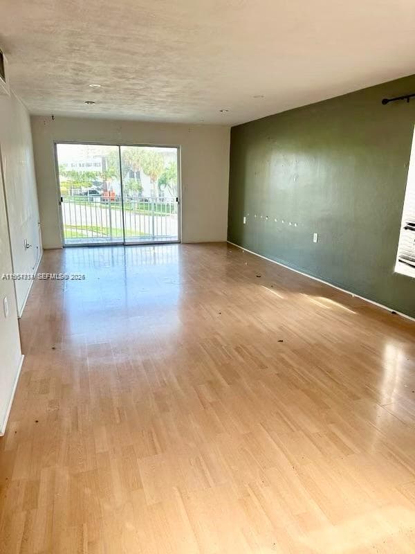 LIDO BAY MANOR · #201 in Miami - Photo 5