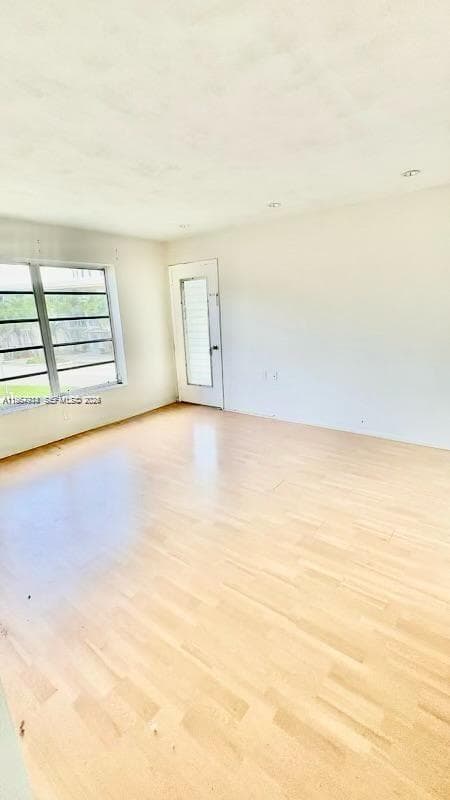 LIDO BAY MANOR · #201 in Miami - Photo 4