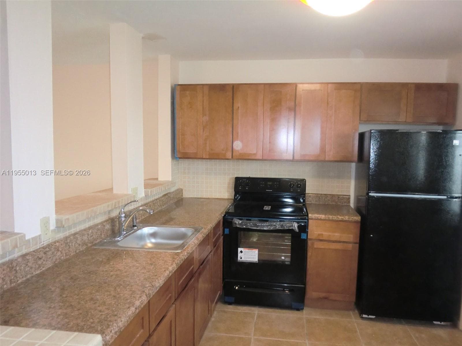 MEADOWBROOK TOWERS CONDO · #507 in Hallandale Beach - Photo 1