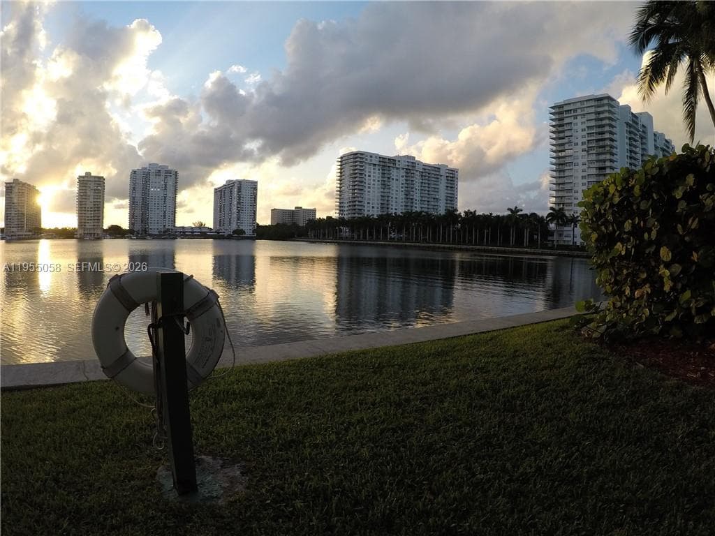 Clipper/Biscayne Cove Con · #614 in Aventura - Photo 27