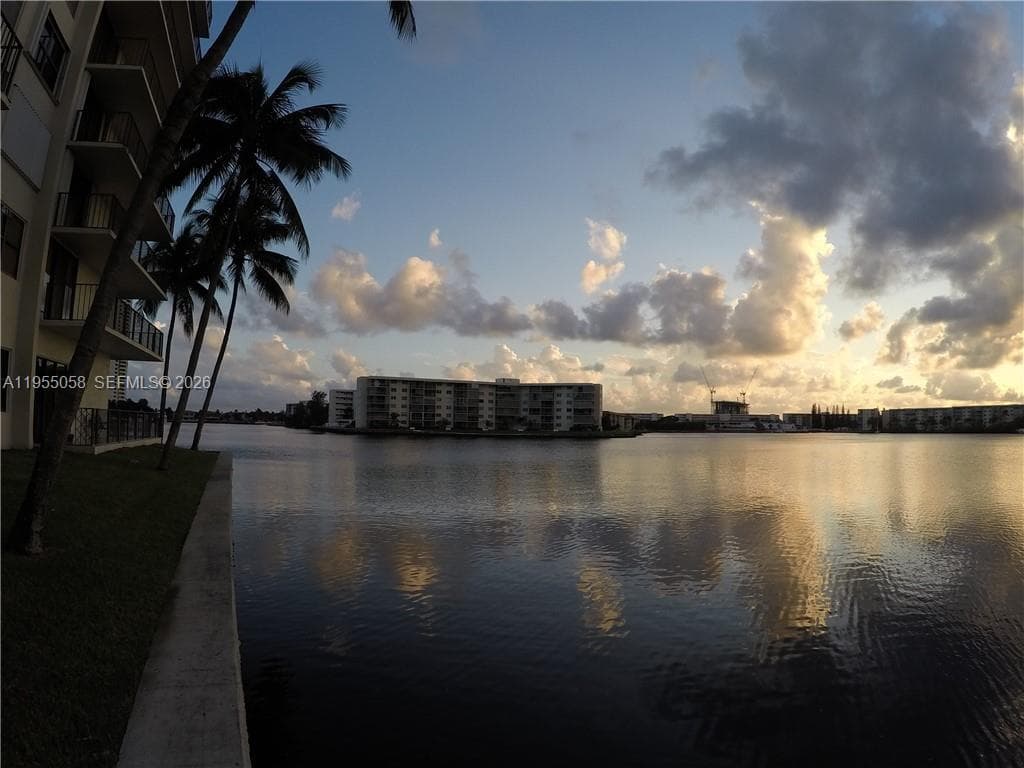 Clipper/Biscayne Cove Con · #614 in Aventura - Photo 28