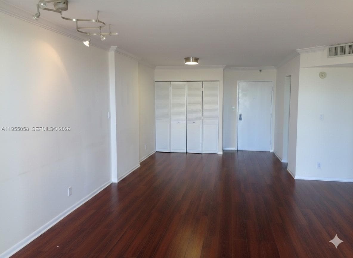 Clipper/Biscayne Cove Con · #614 in Aventura - Photo 9