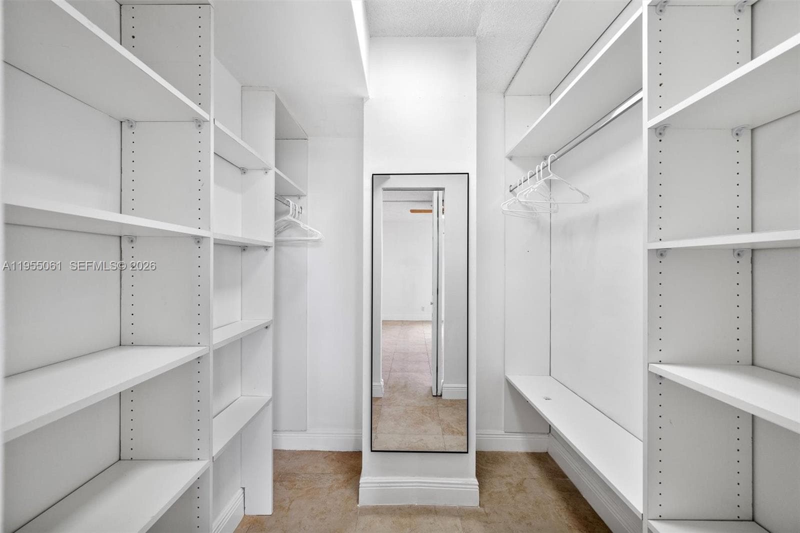 BAYSWATER COURT CONDO · #4I in North Miami Beach - Photo 12