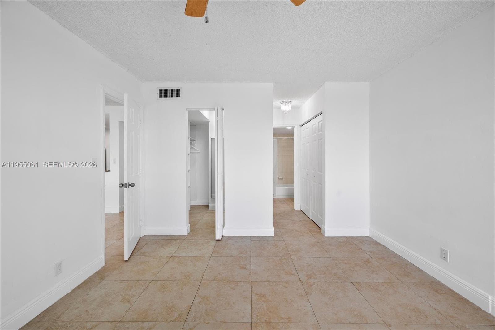 BAYSWATER COURT CONDO · #4I in North Miami Beach - Photo 10