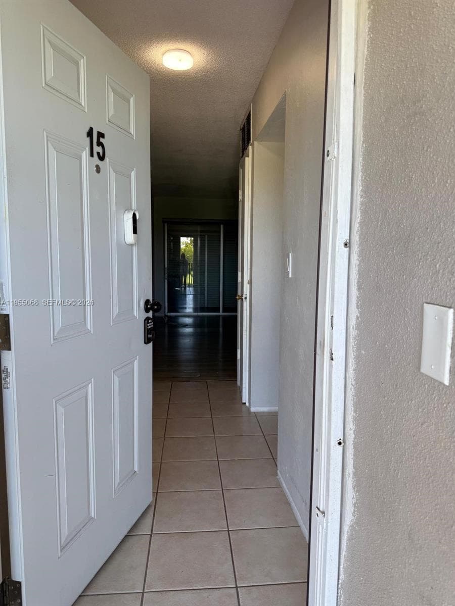 GOLF RIDGE VILLAS · #15 in Miami Gardens - Photo 4