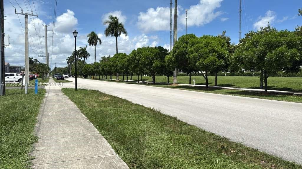 GOLF RIDGE VILLAS · #15 in Miami Gardens - Photo 25
