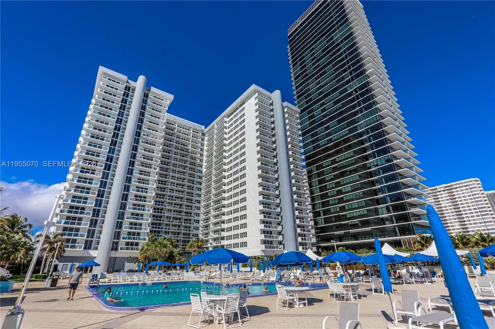 Parker Plaza · #727 in Hallandale Beach - Photo 38