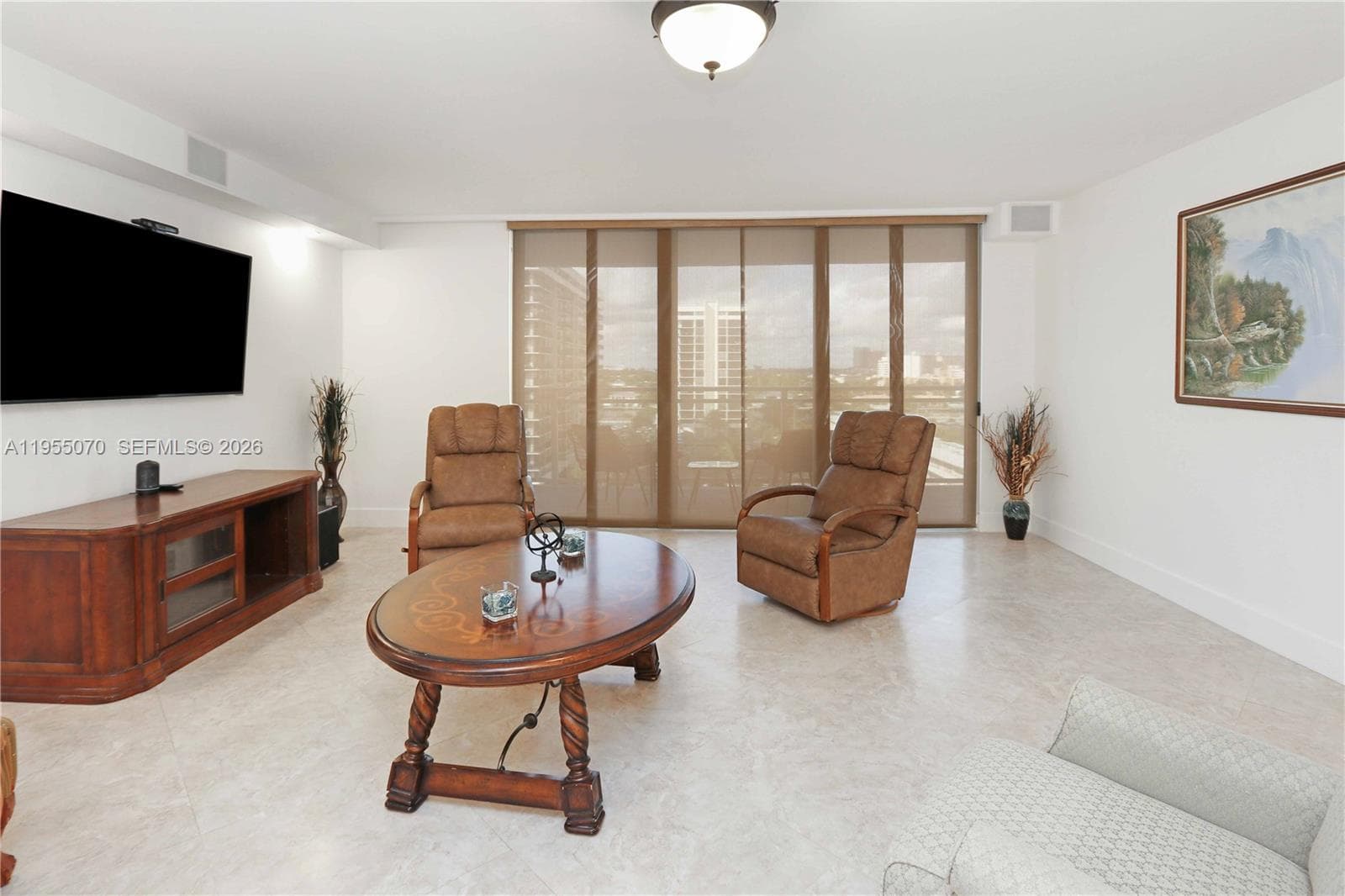 Parker Plaza · #727 in Hallandale Beach - Photo 10