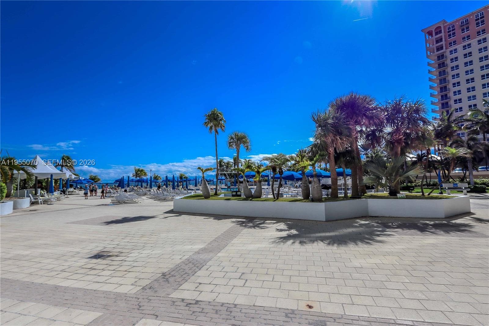 Parker Plaza · #727 in Hallandale Beach - Photo 31