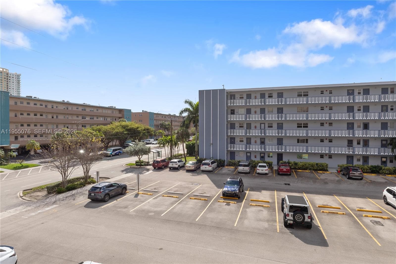 MEADOWBROOK TOWERS CONDO · #307 in Hallandale Beach - Photo 36