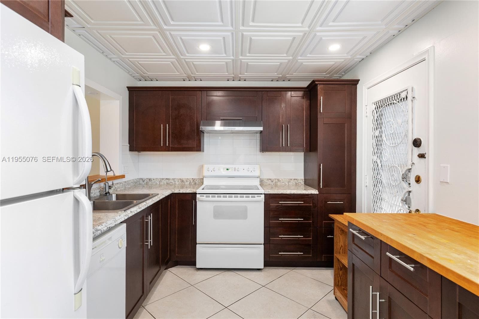 MEADOWBROOK TOWERS CONDO · #307 in Hallandale Beach - Photo 33