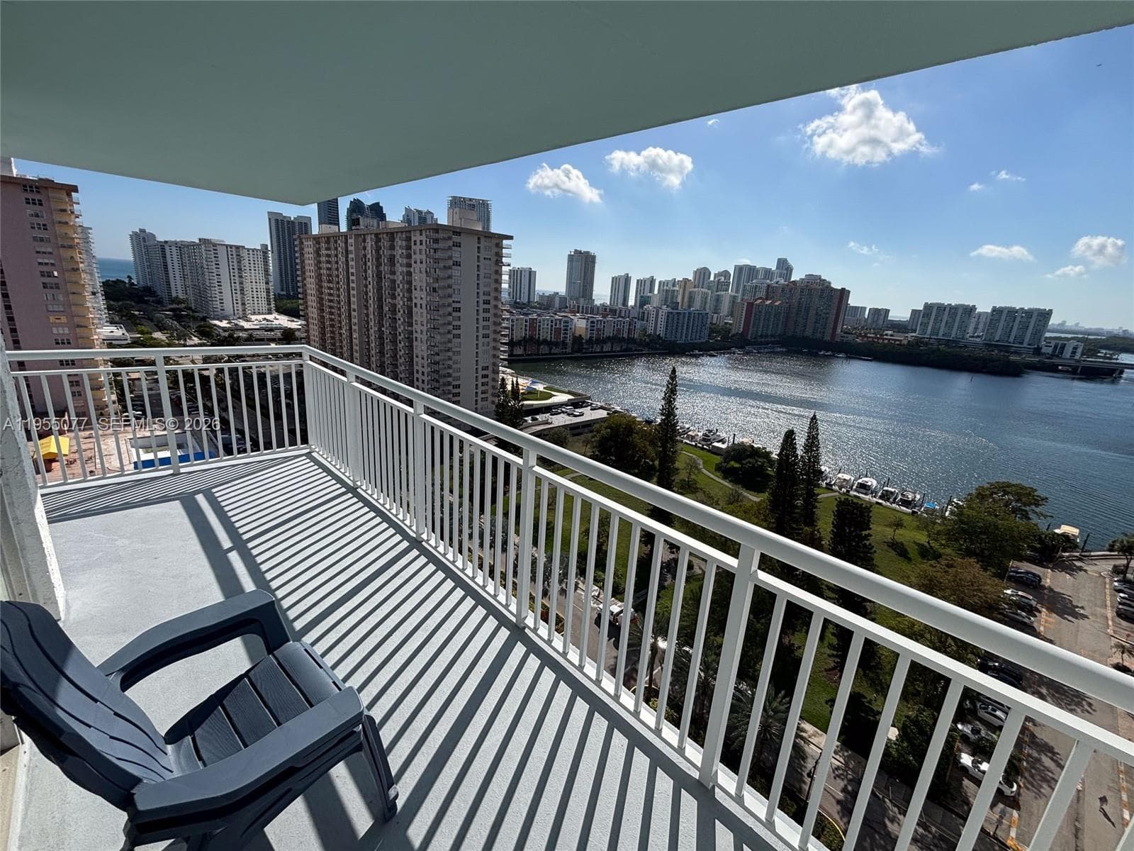 WINSTON TOWERS · #1912 in Sunny Isles Beach - Photo 1