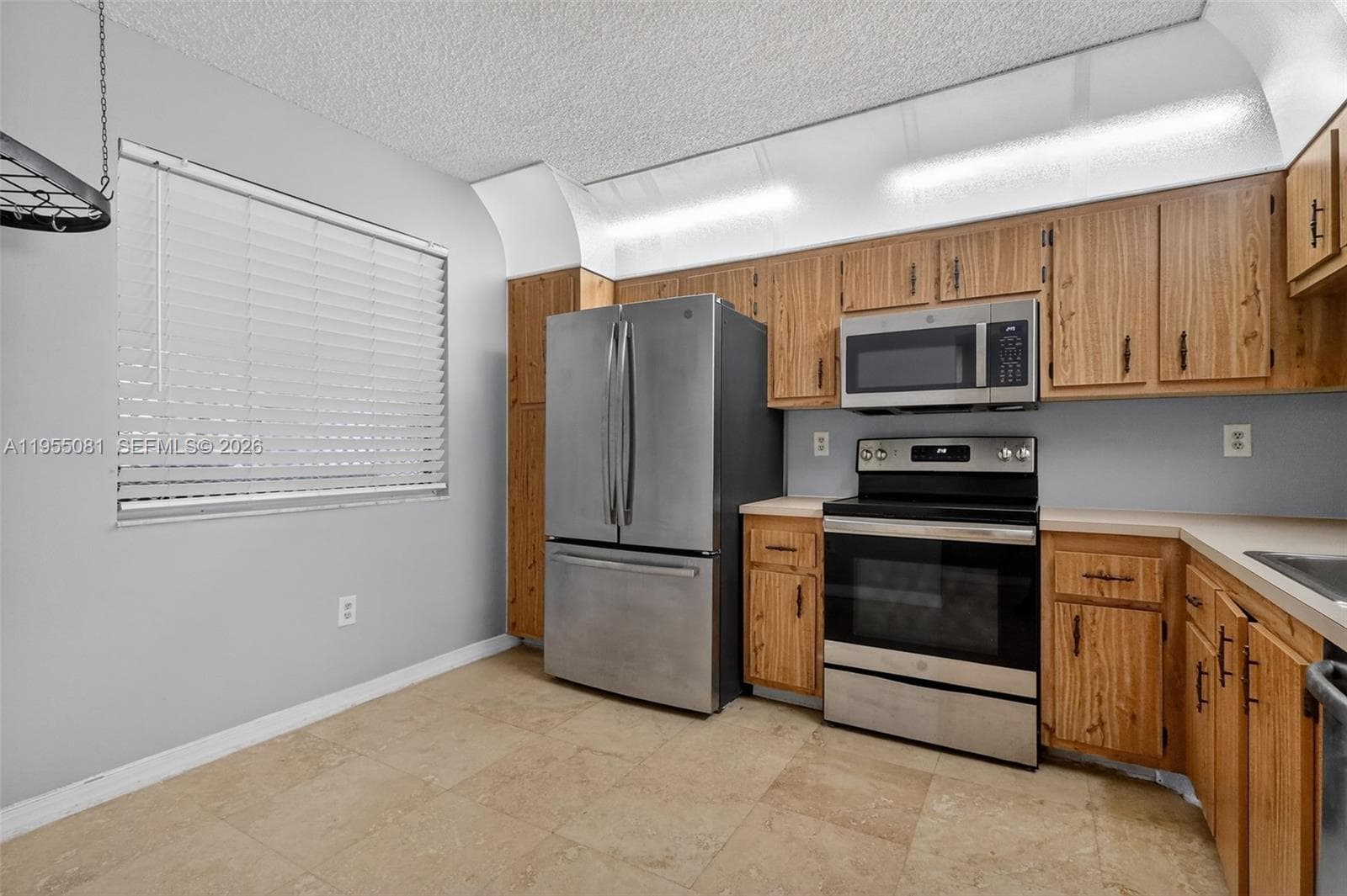 Summertree Village · #306-5 in Miami - Photo 9