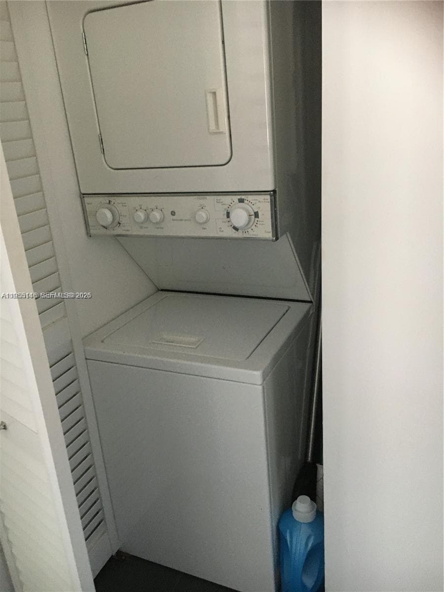 THE EVELYN CONDO · #104 in Miami Beach - Photo 10
