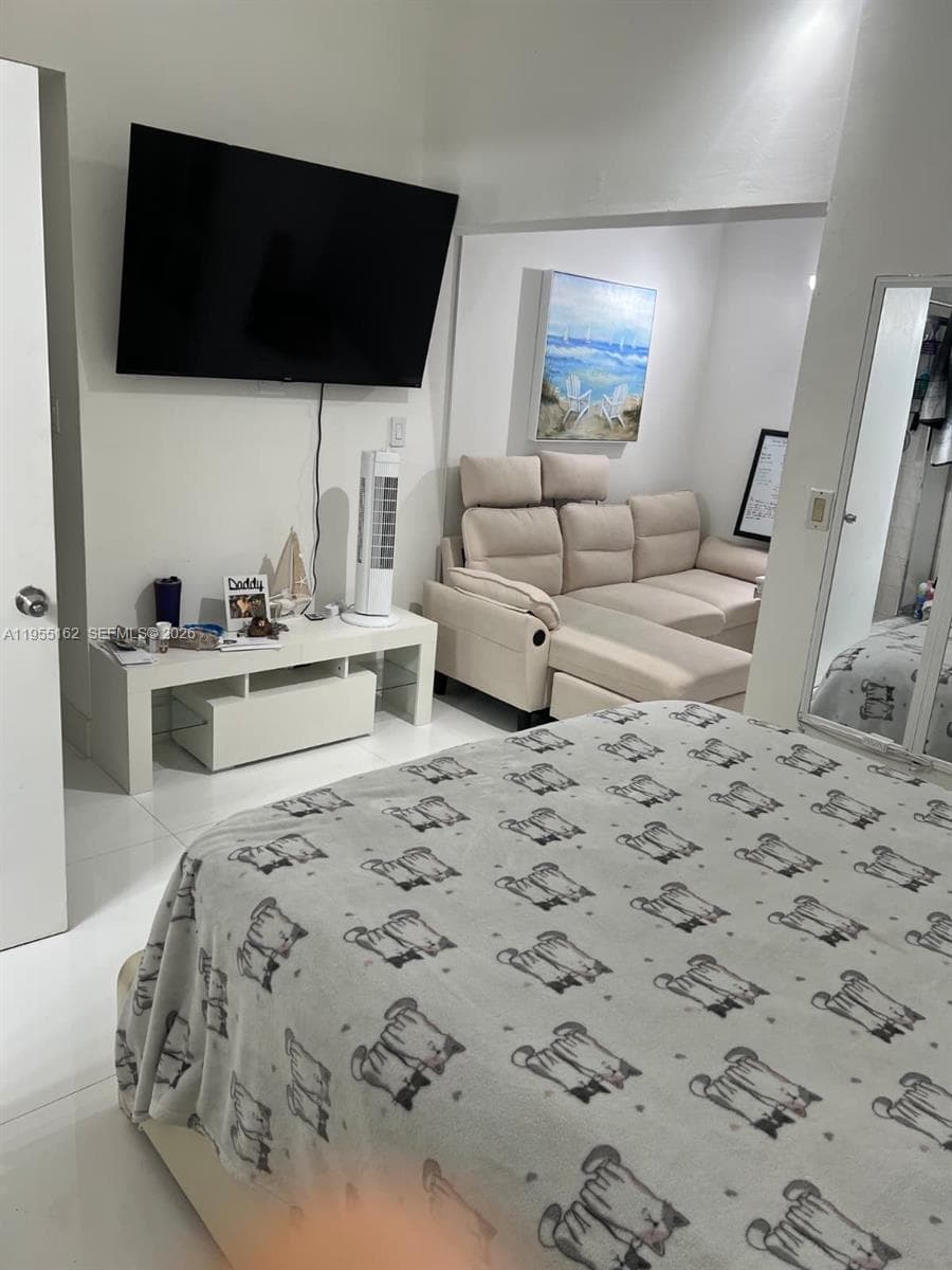 POINCIANA IS YT & RCQ CLU · #504 in Sunny Isles Beach - Photo 1