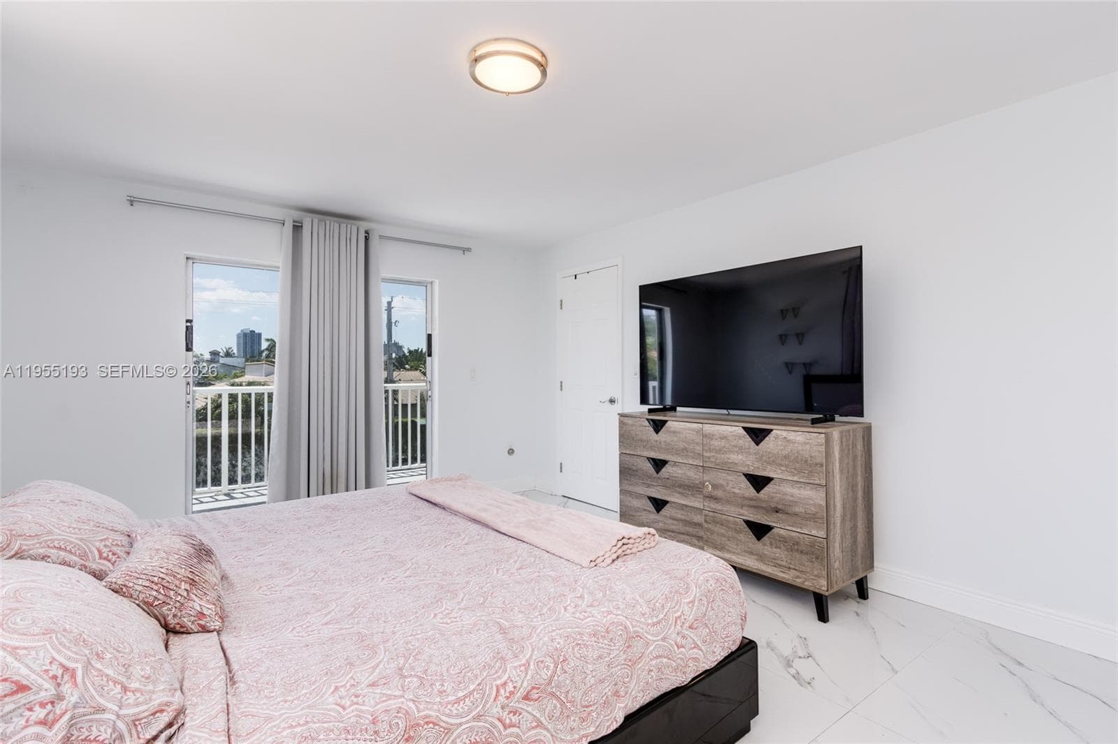 SUNSHORES CONDO · #309 in North Miami Beach - Photo 25