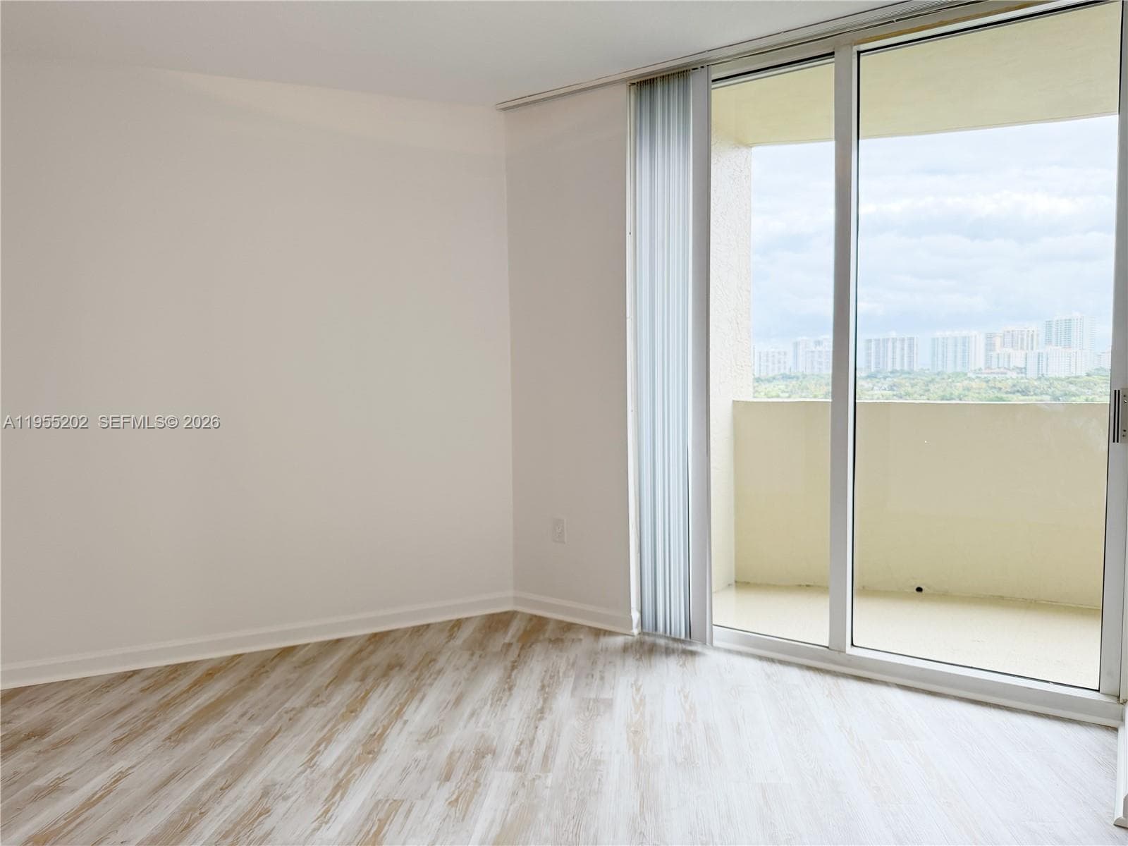 TURNBERRY ON THE GREEN CO · #1201 in Aventura - Photo 10