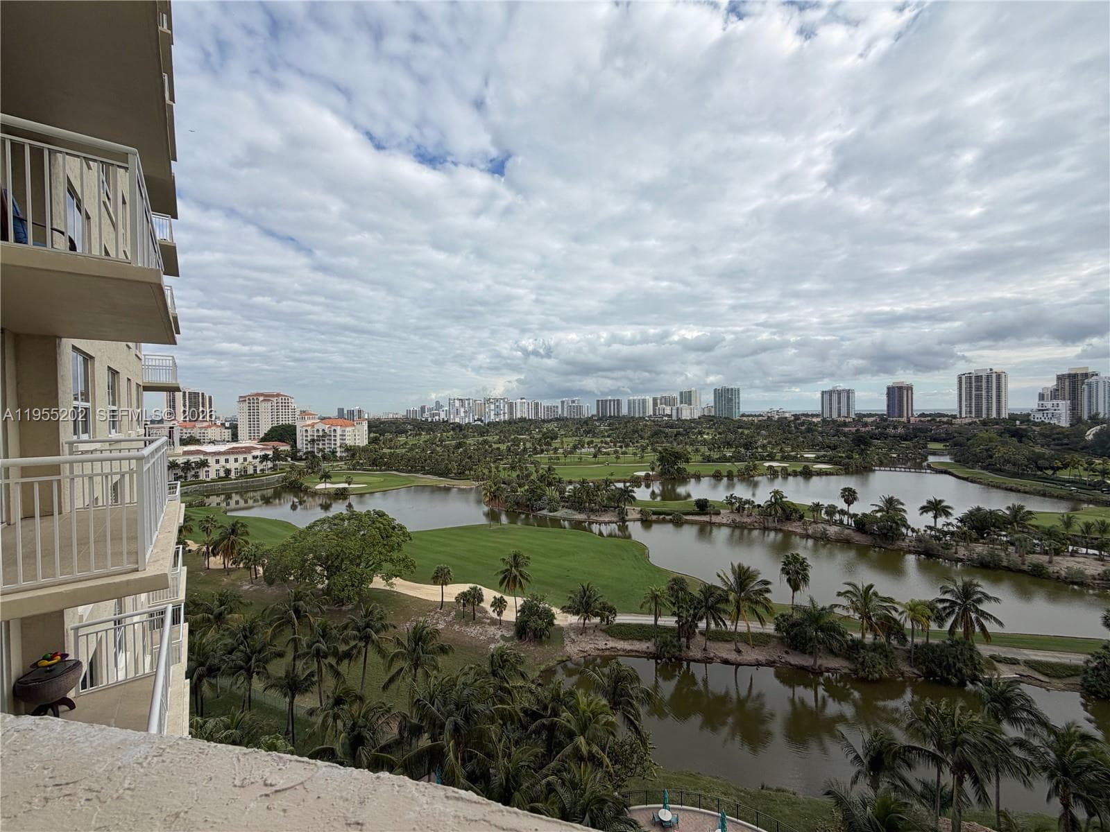 TURNBERRY ON THE GREEN CO · #1201 in Aventura - Photo 18