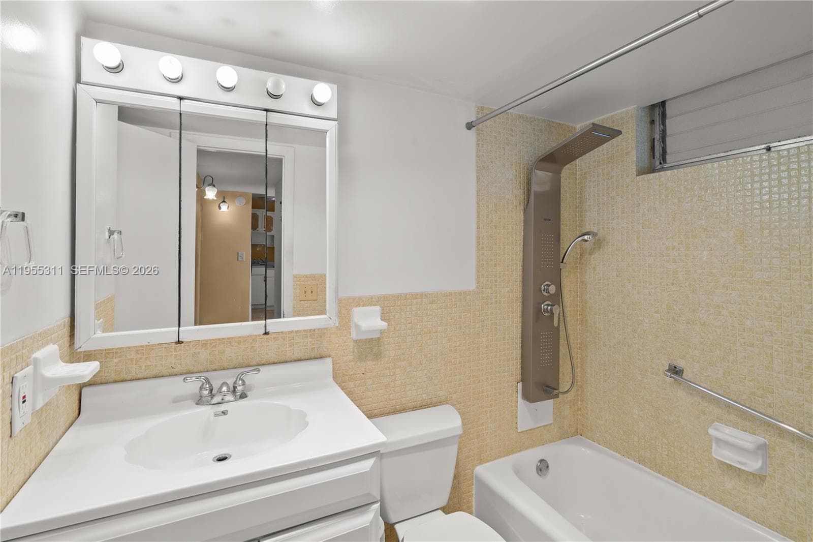POINT EAST ONE CONDO-BLDG · #E312 in Aventura - Photo 13