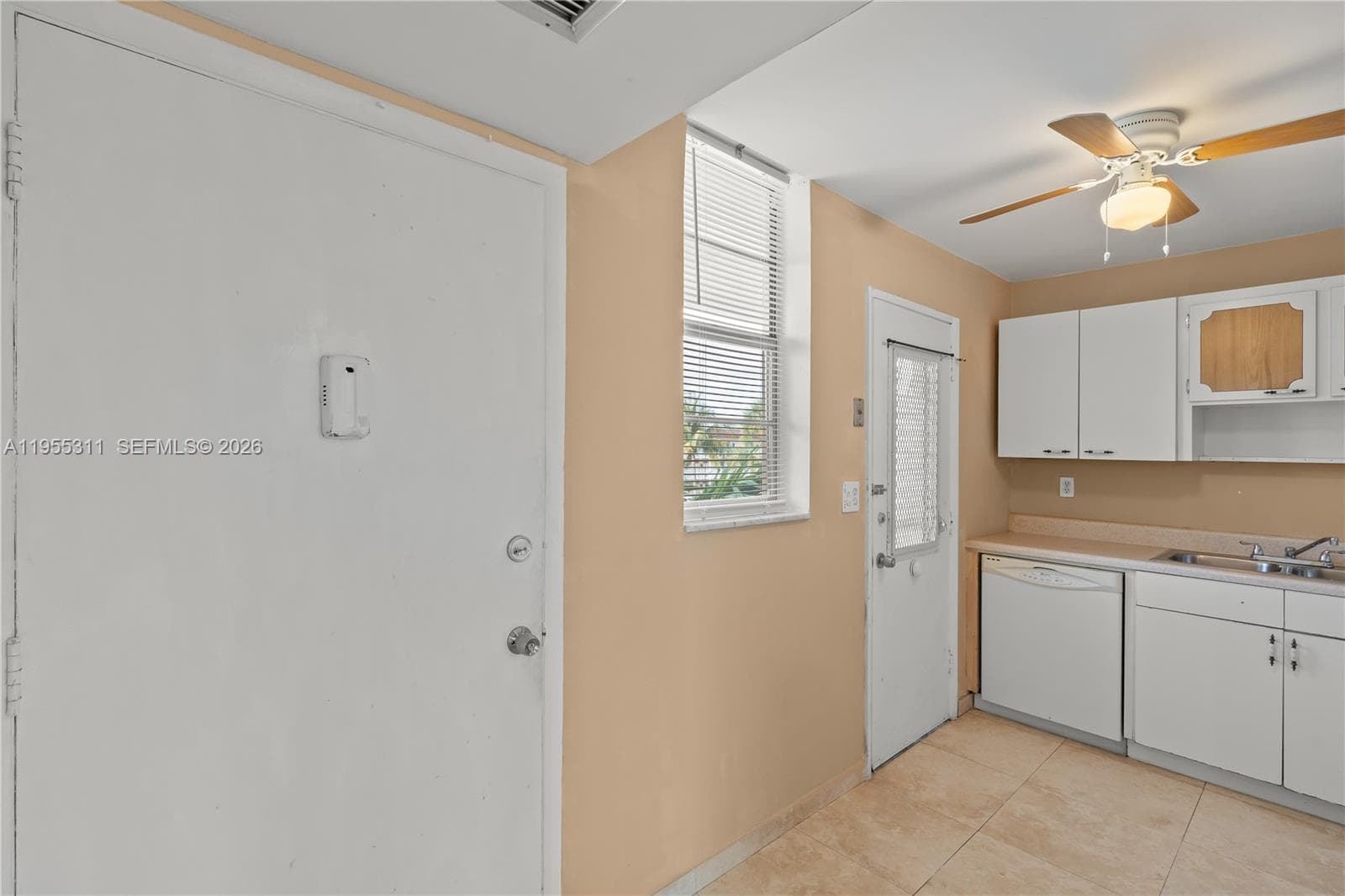 POINT EAST ONE CONDO-BLDG · #E312 in Aventura - Photo 5