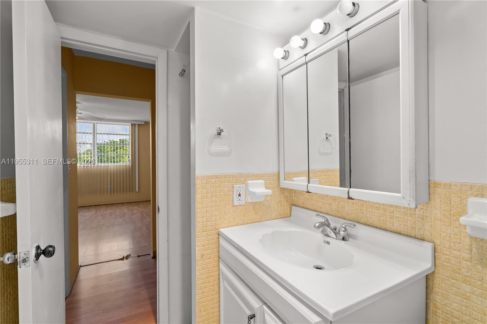 POINT EAST ONE CONDO-BLDG · #E312 in Aventura - Photo 14