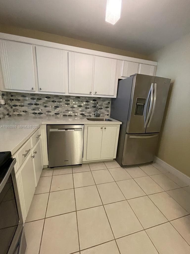 OCEANVIEW PARK CONDO · #1016 in Hallandale Beach - Photo 3