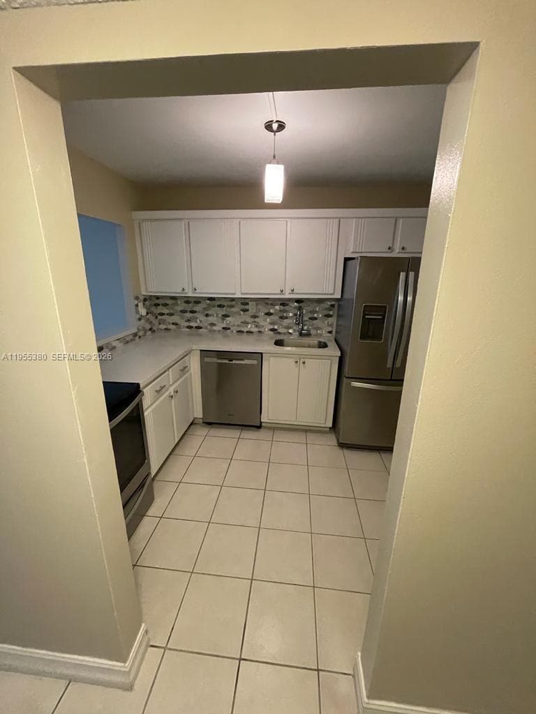 OCEANVIEW PARK CONDO · #1016 in Hallandale Beach - Photo 4