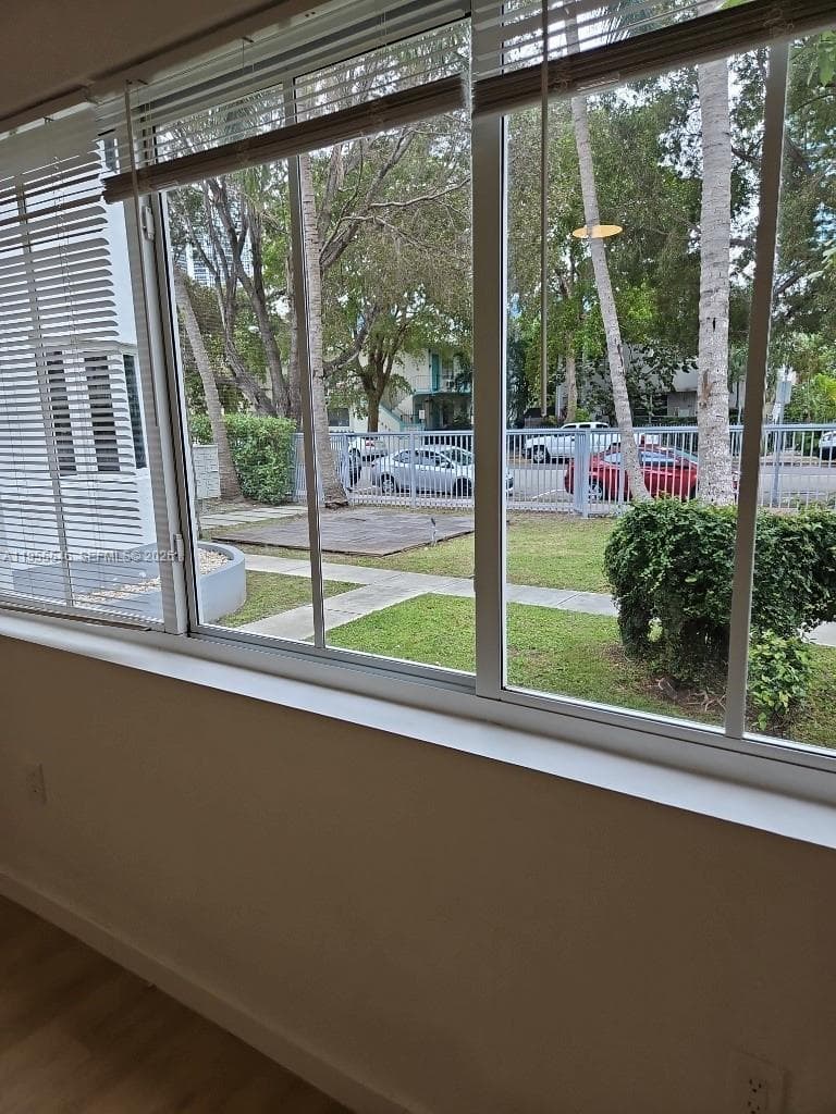 551/557 MICHIGAN CONDO · #211 W/PARKING in Miami Beach - Photo 18