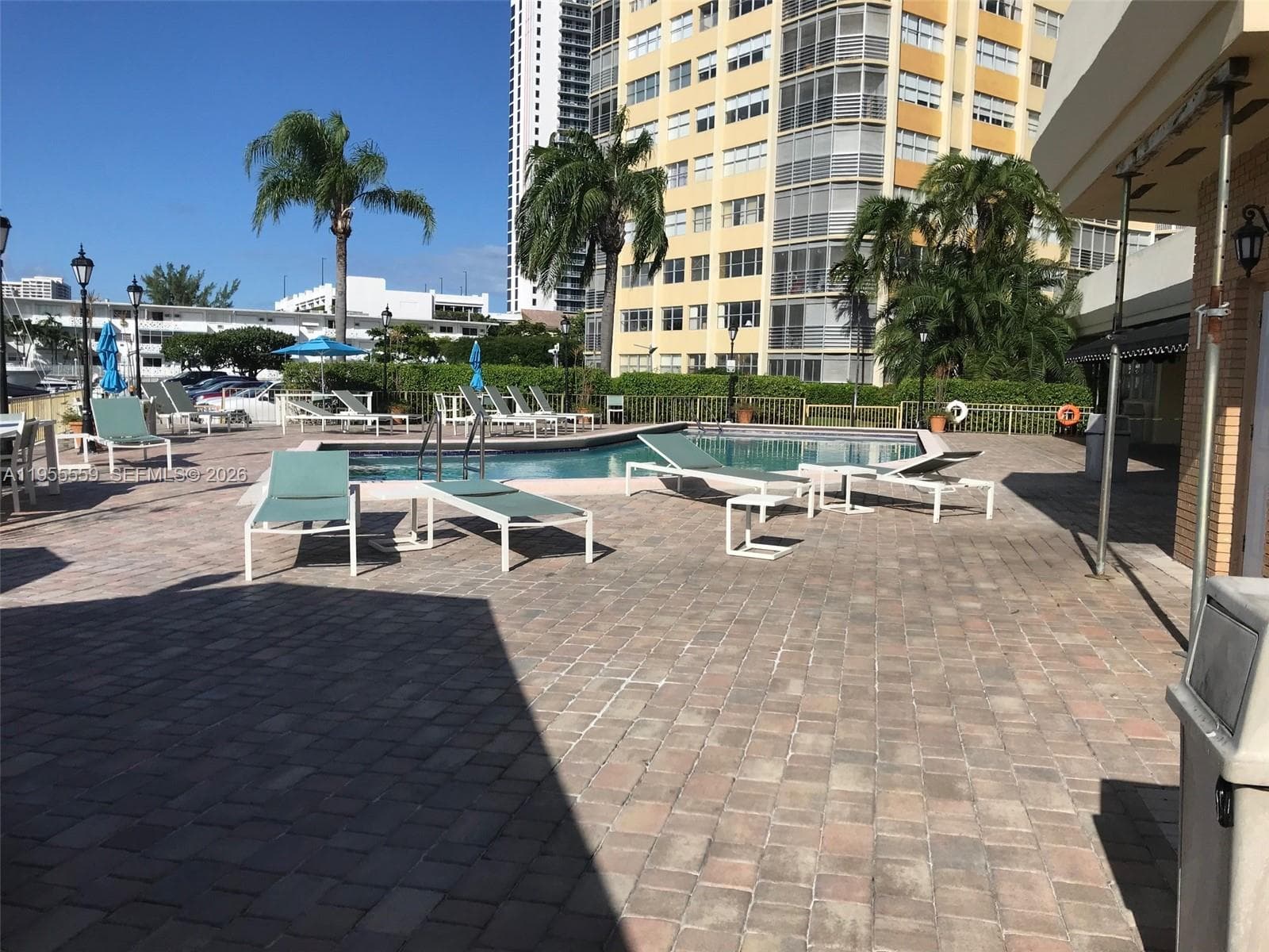 LAKE POINT TOWER CONDOMIN · #201 in Hallandale Beach - Photo 21