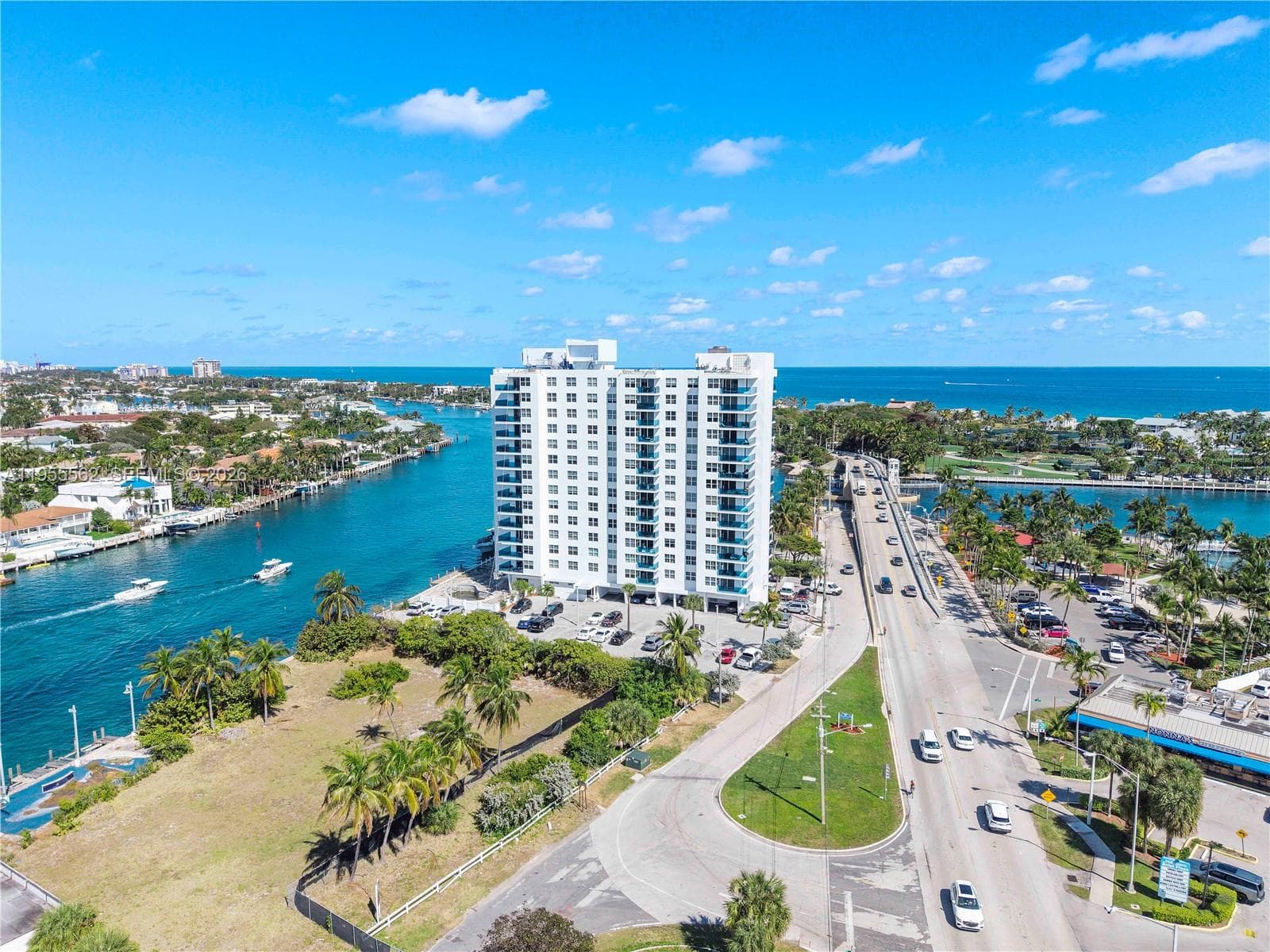 HILLSBORO LIGHT TOWERS · #806 in Pompano Beach - Photo 33