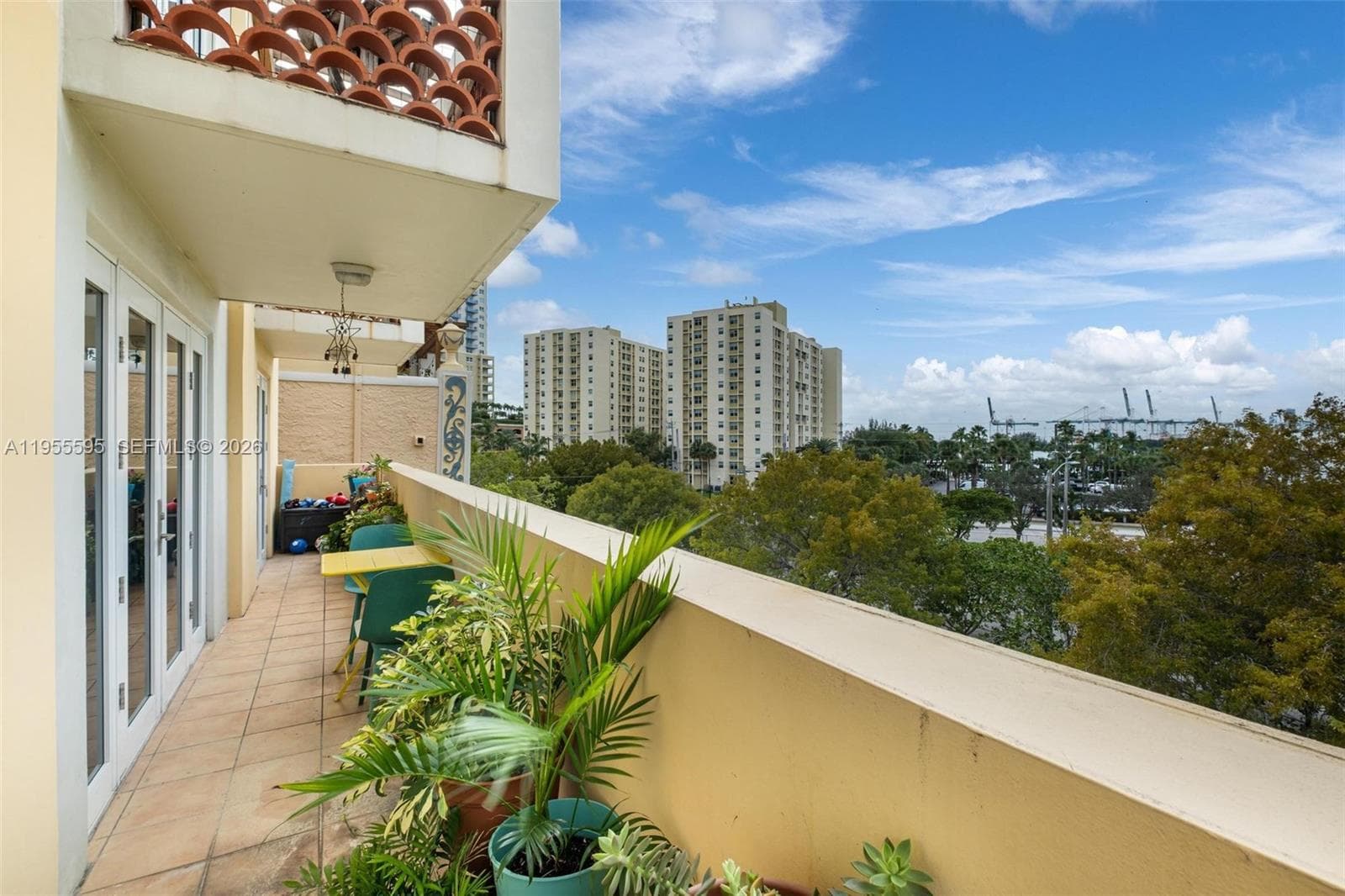 THE AMBASSADORS CONDO · #405 in Miami Beach - Photo 23