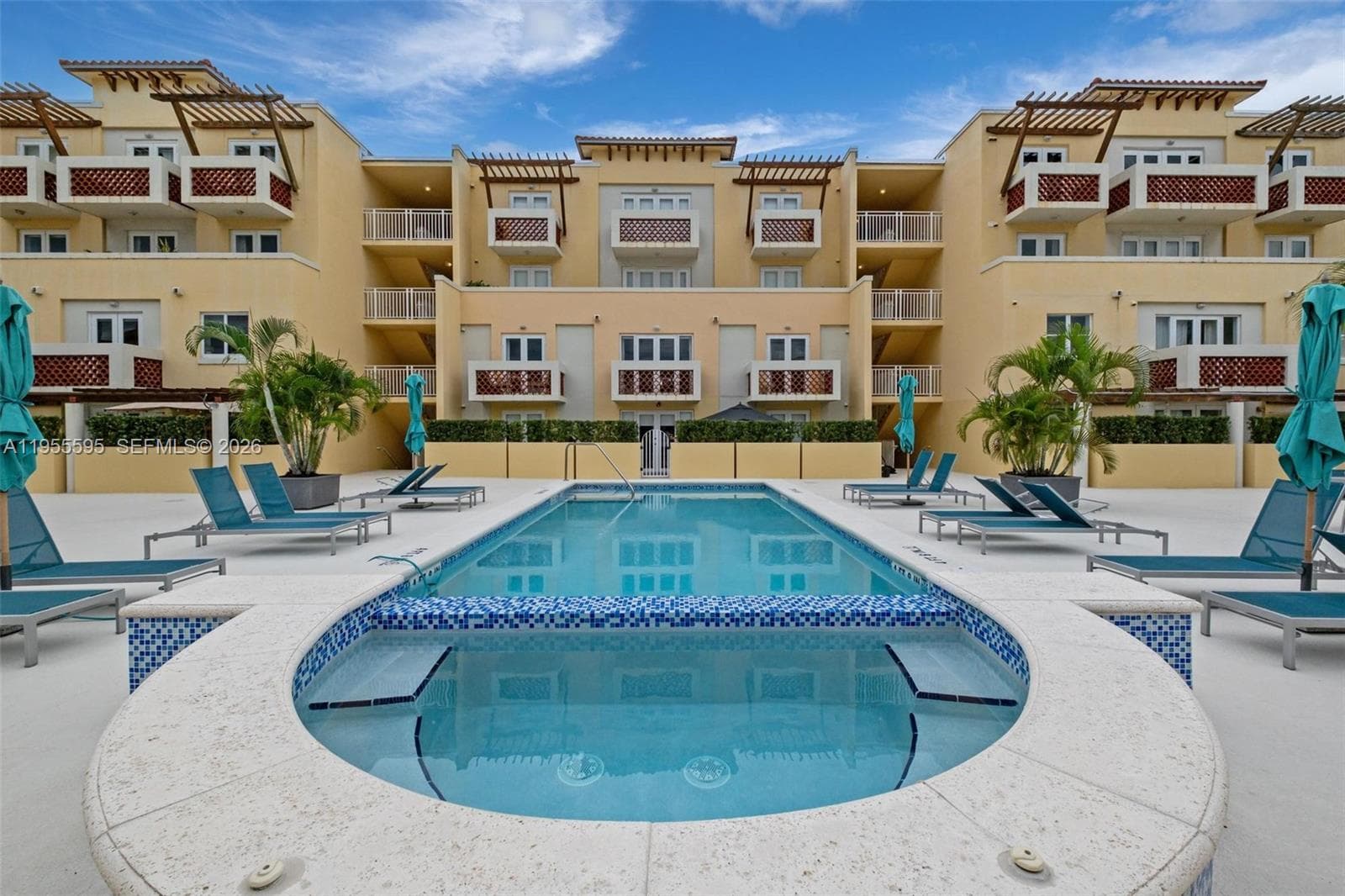 THE AMBASSADORS CONDO · #405 in Miami Beach - Photo 42