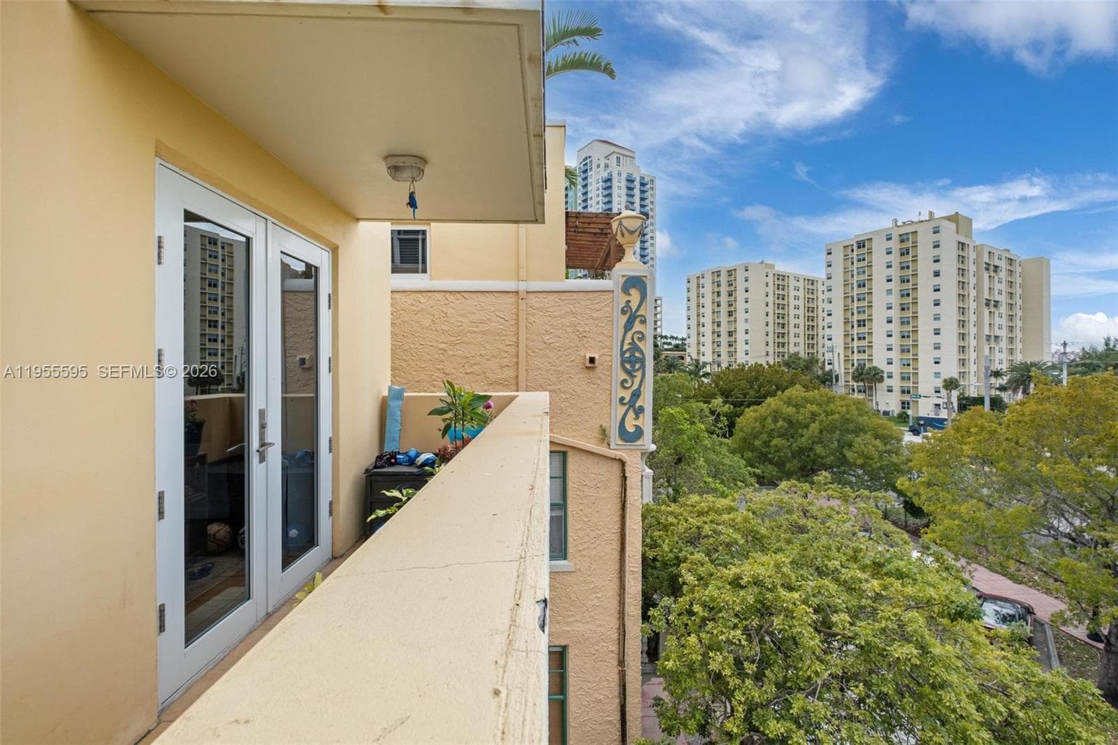 THE AMBASSADORS CONDO · #405 in Miami Beach - Photo 20