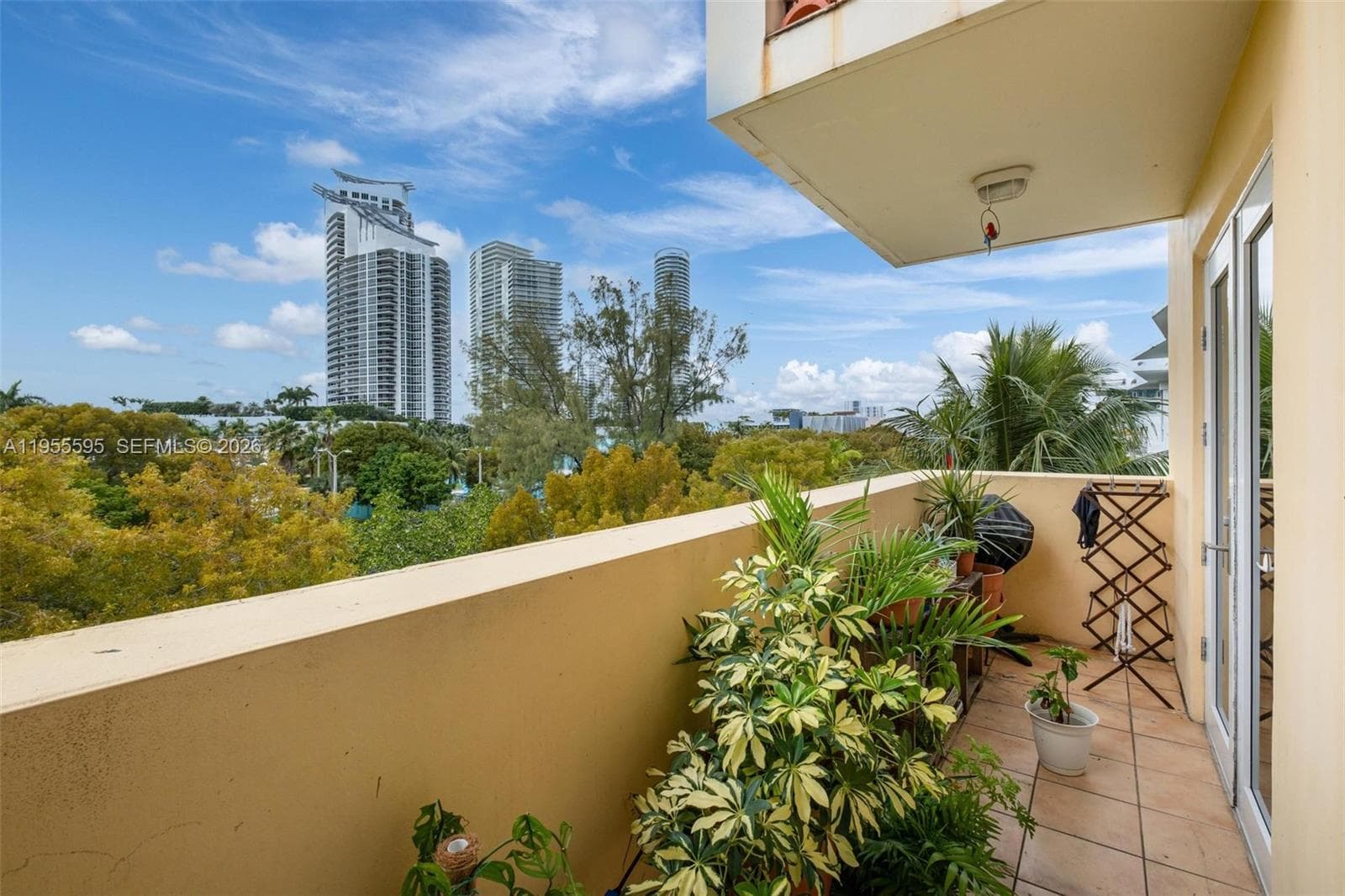 THE AMBASSADORS CONDO · #405 in Miami Beach - Photo 24