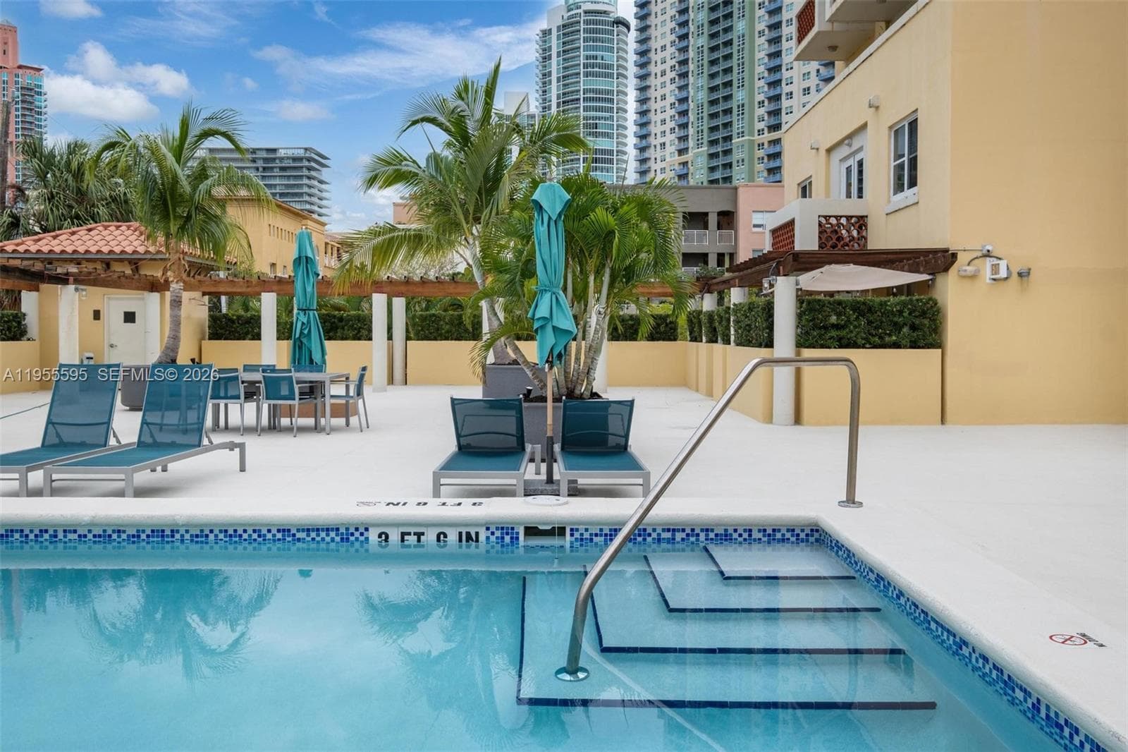 THE AMBASSADORS CONDO · #405 in Miami Beach - Photo 40