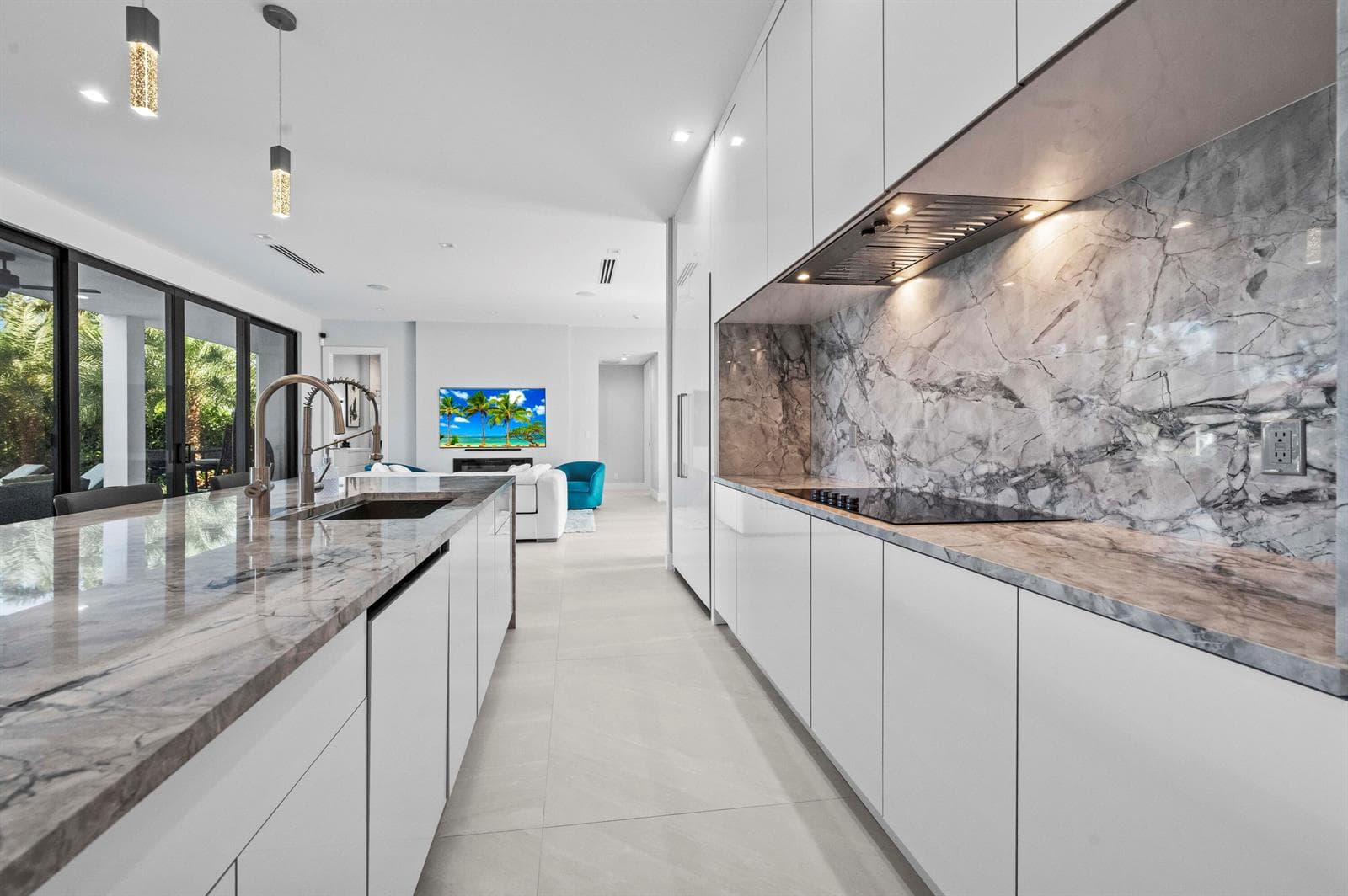 14 Kitchen 05