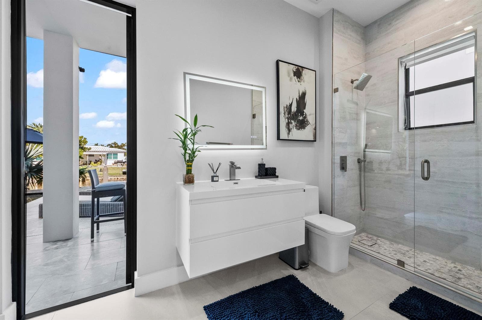 25 Bathroom 02