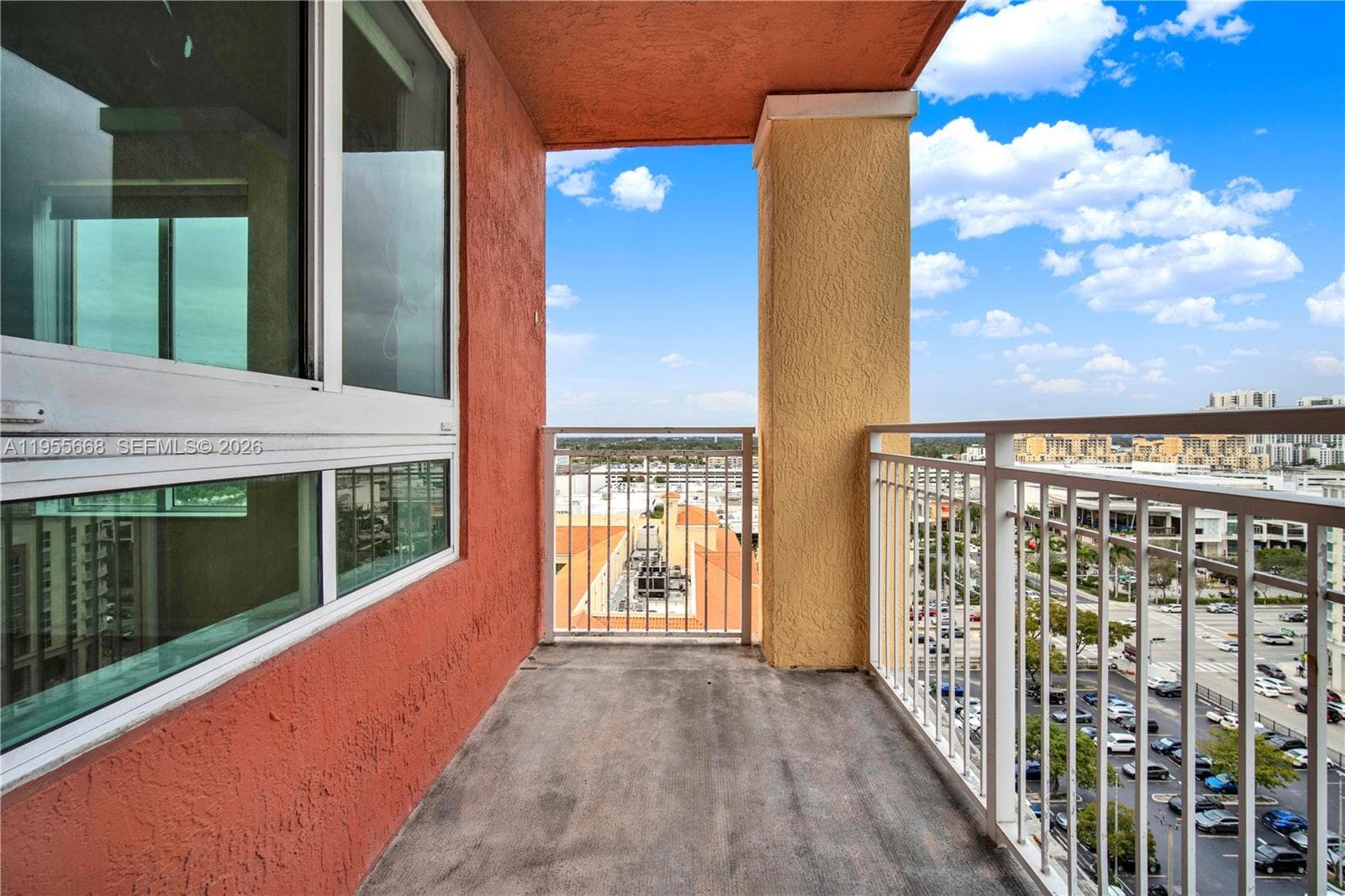 TOSCANO CONDOMINIUM · #1402S in Miami - Photo 3
