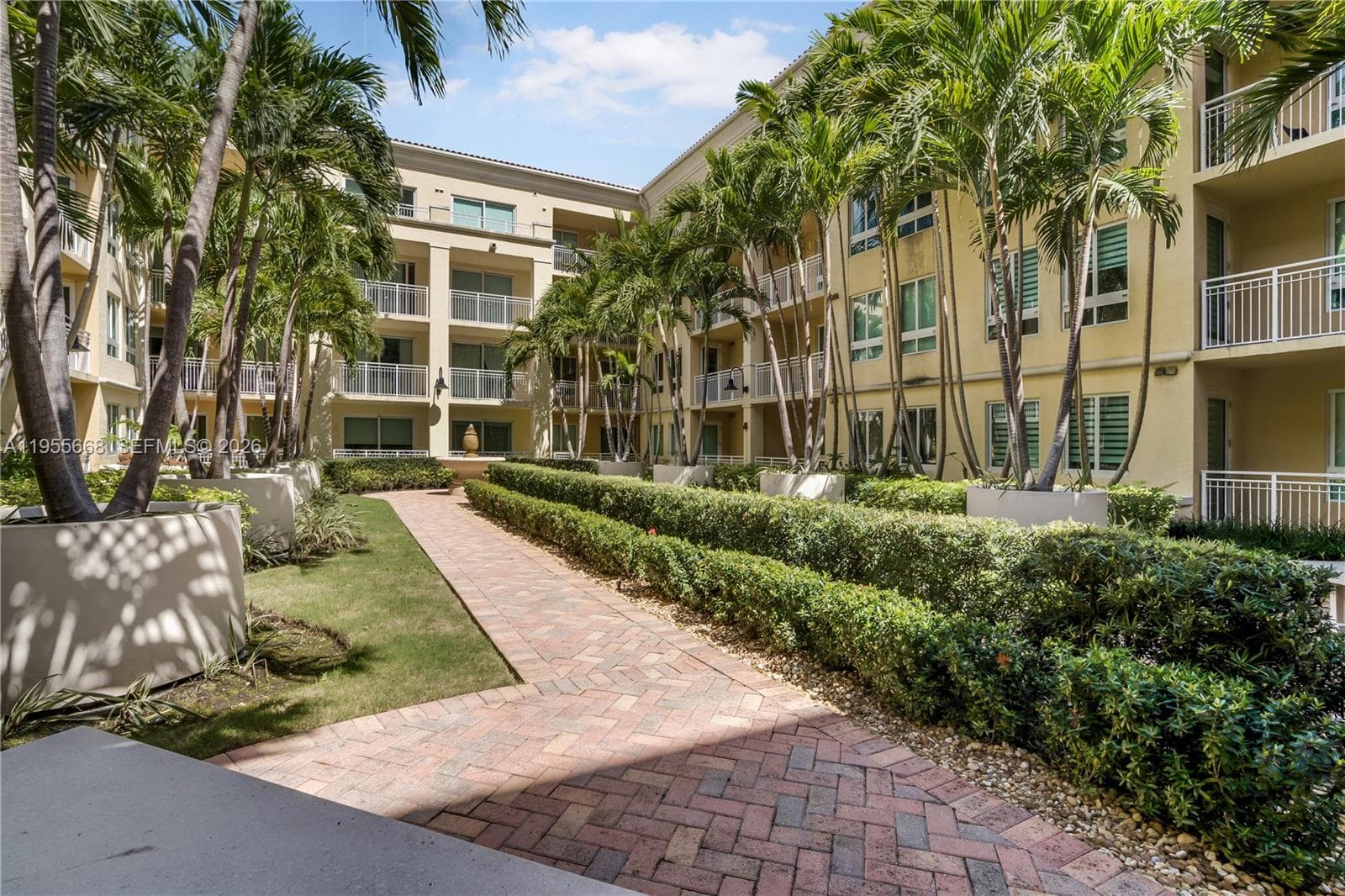 TOSCANO CONDOMINIUM · #1402S in Miami - Photo 30