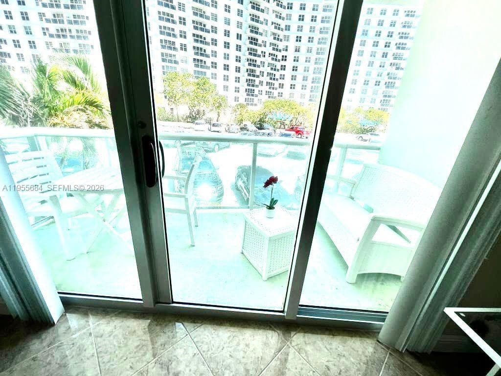 TIDES ON HOLLYWOOD BEACH · #2C in Hollywood - Photo 1