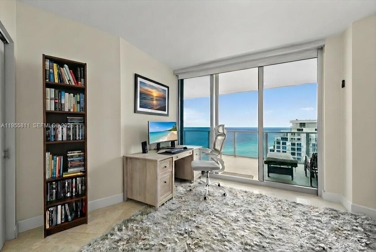 OCEAN PALMS CONDO · #3003 in Hollywood - Photo 13