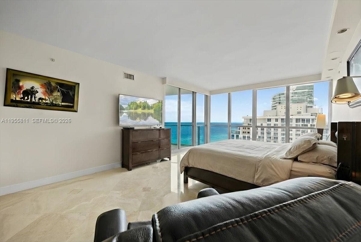 OCEAN PALMS CONDO · #3003 in Hollywood - Photo 12