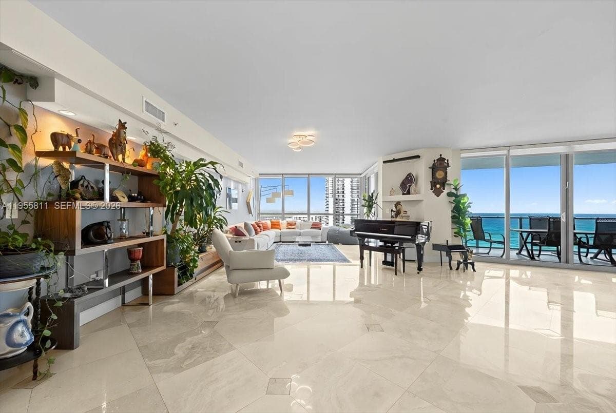 OCEAN PALMS CONDO · #3003 in Hollywood - Photo 7