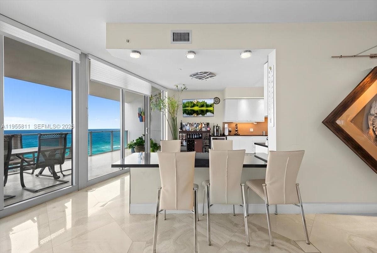 OCEAN PALMS CONDO · #3003 in Hollywood - Photo 24