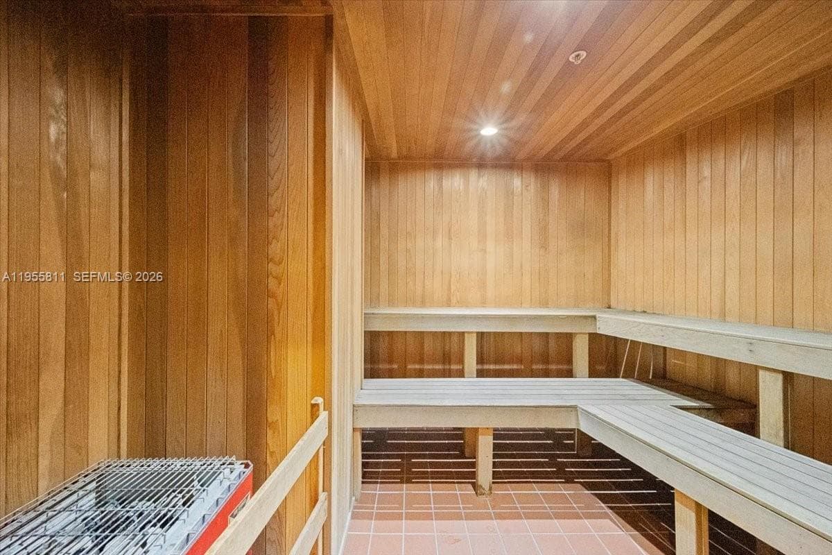 OCEAN PALMS CONDO · #3003 in Hollywood - Photo 59