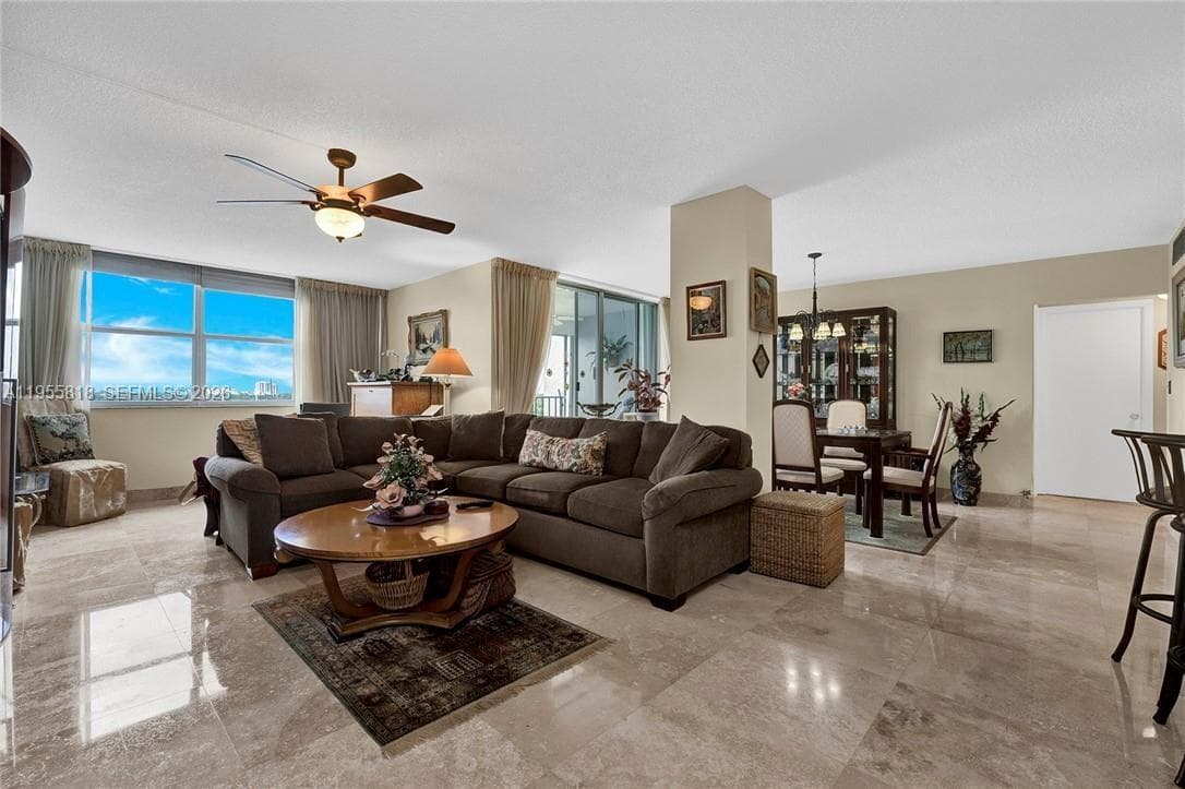 TRAFALGAR TOWERS CONDOMIN · #1004 in Hollywood - Photo 6