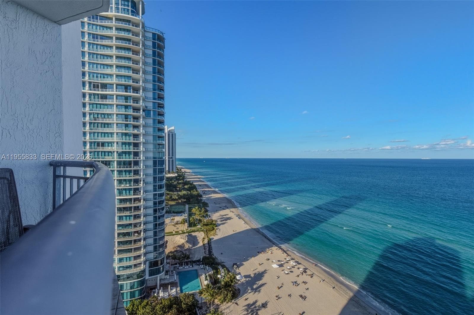 Ocean Point Beach Club · #2401 in Sunny Isles Beach - Photo 17