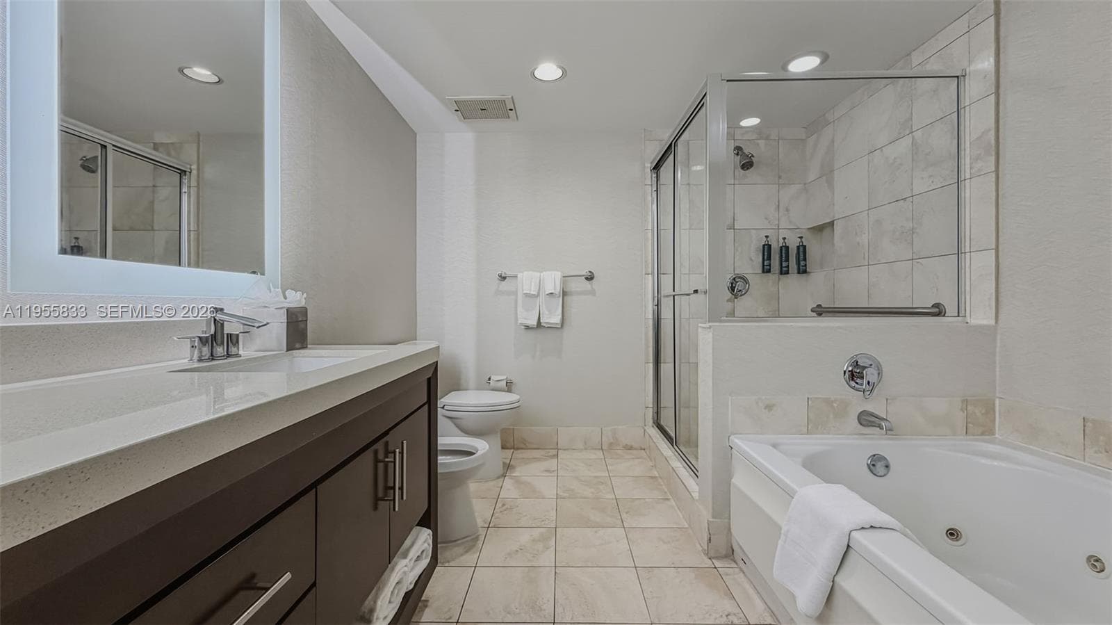 Ocean Point Beach Club · #2401 in Sunny Isles Beach - Photo 26
